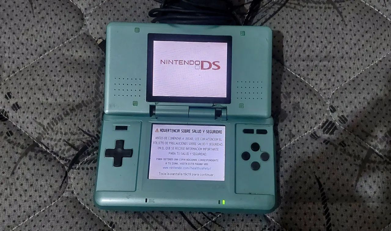 Nintendo ds fat (classico)funcionando  dobradiça da carcaça quebrada