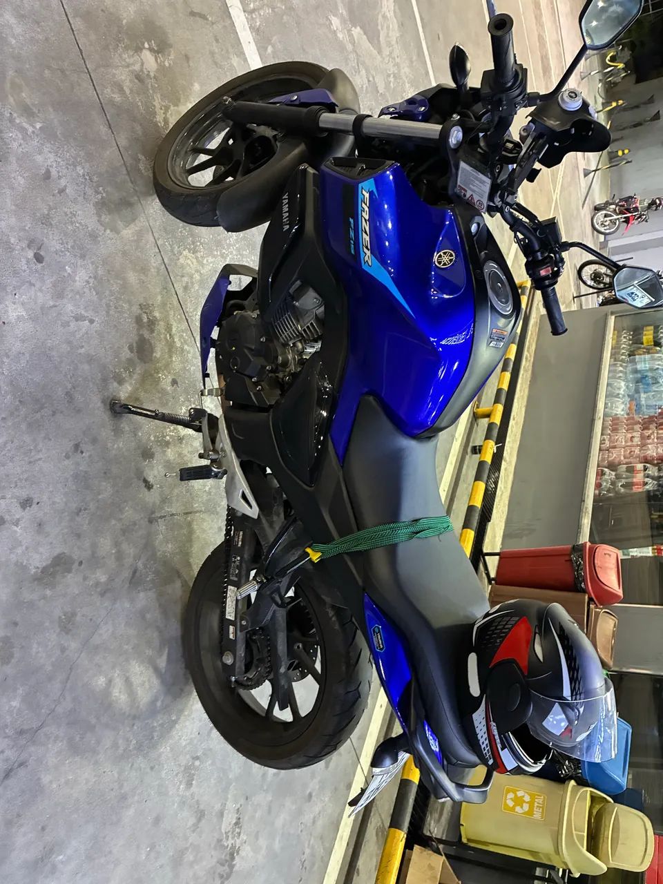 Fz 15 2025