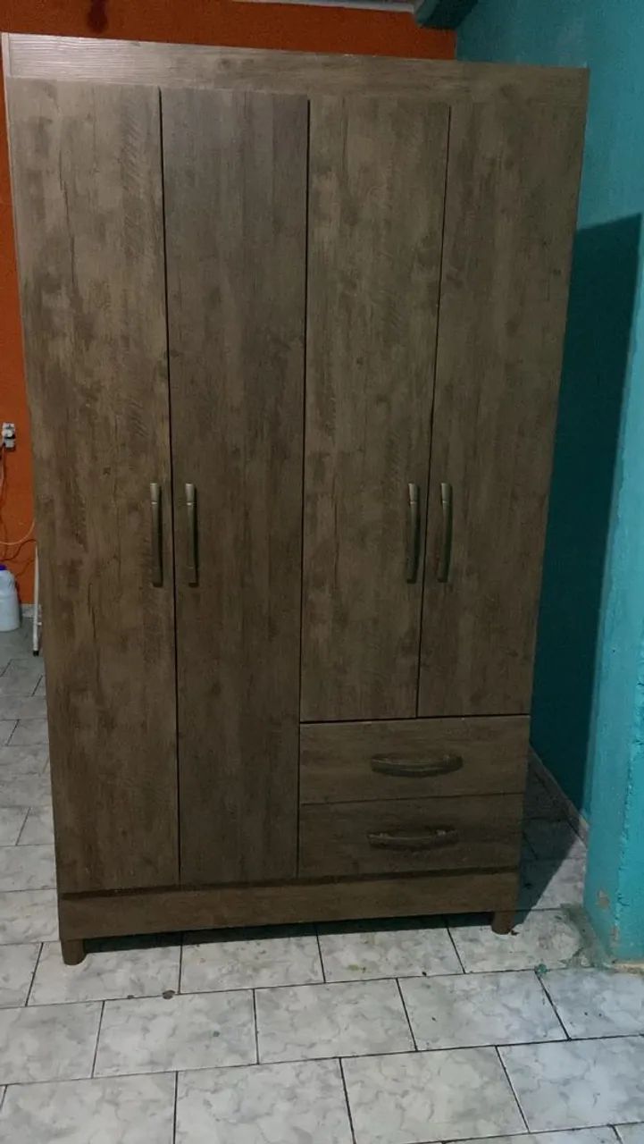 Guarda roupa de solteiro novíssimo 