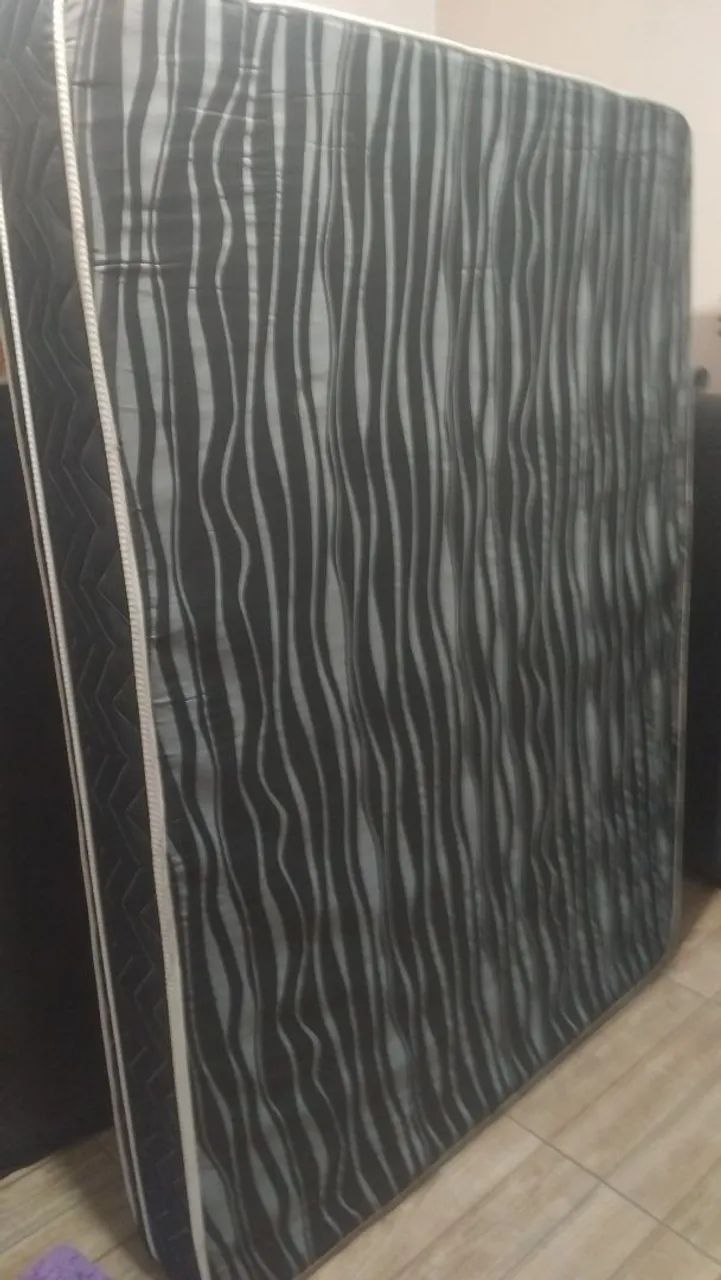 Cama  bau fixo+ colchão