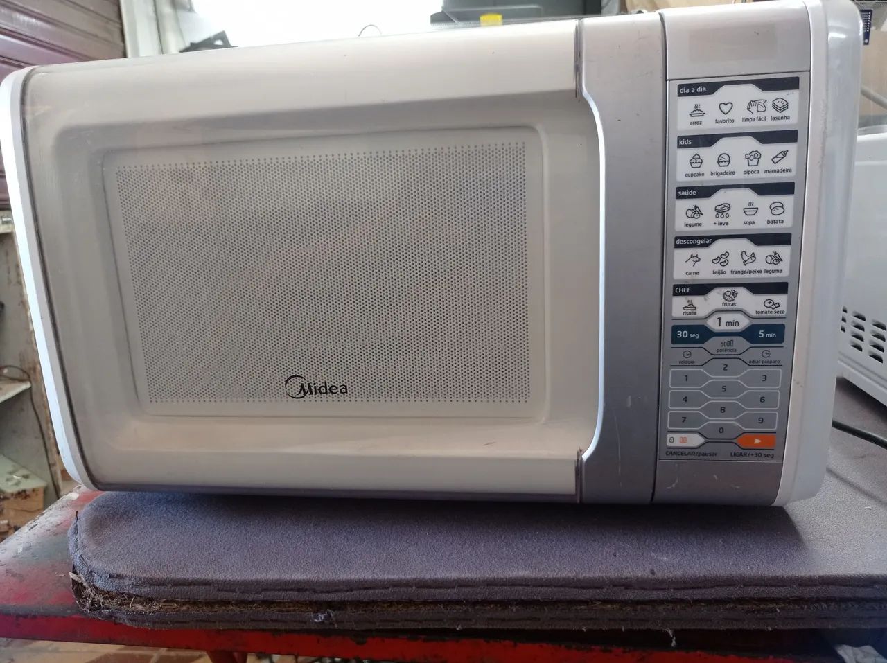 Microondas midea 30 litros  - Foto 2