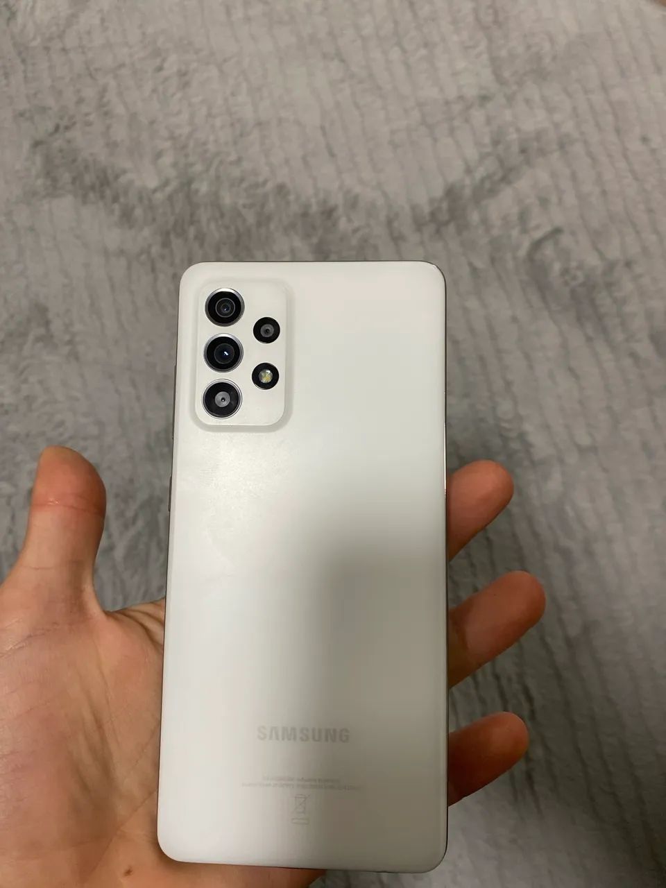 Celular à venda 