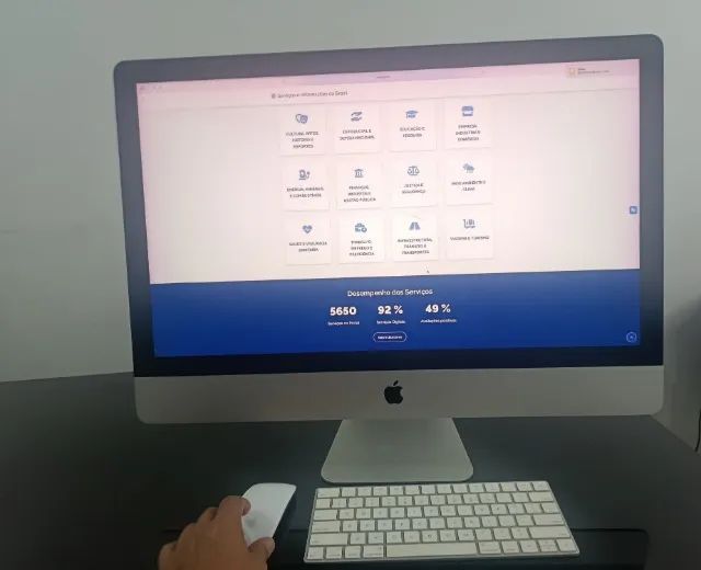 IMAC Retina Tela 5K 27" Ano 2019 Core i5 3GHz 8GB RAM DDR4 HD 1TB - Foto 2