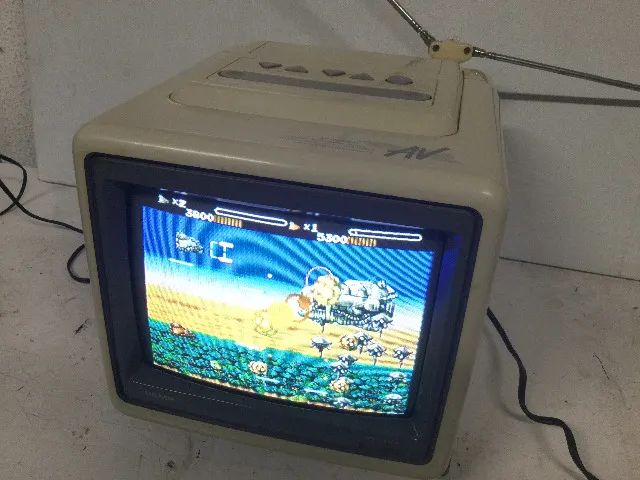 tv semp 10 polegadas com av para games antigos - Foto 4