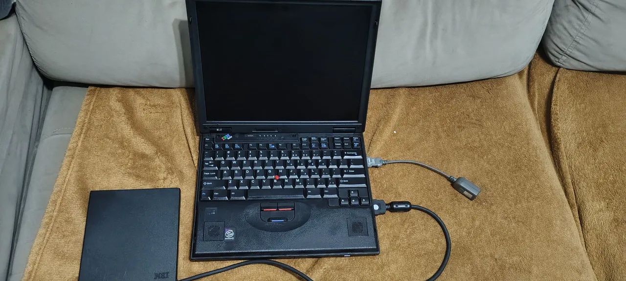note book antigo IBM ThinkPad  modelo 600e - Foto 5