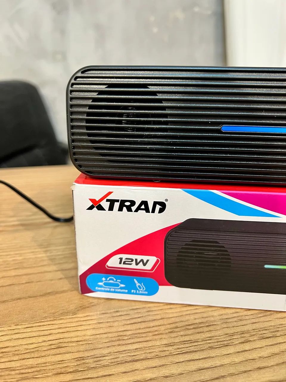 Caixa de Som Estéreo 2.0 LED RGB 12W XTRAD - Foto 3