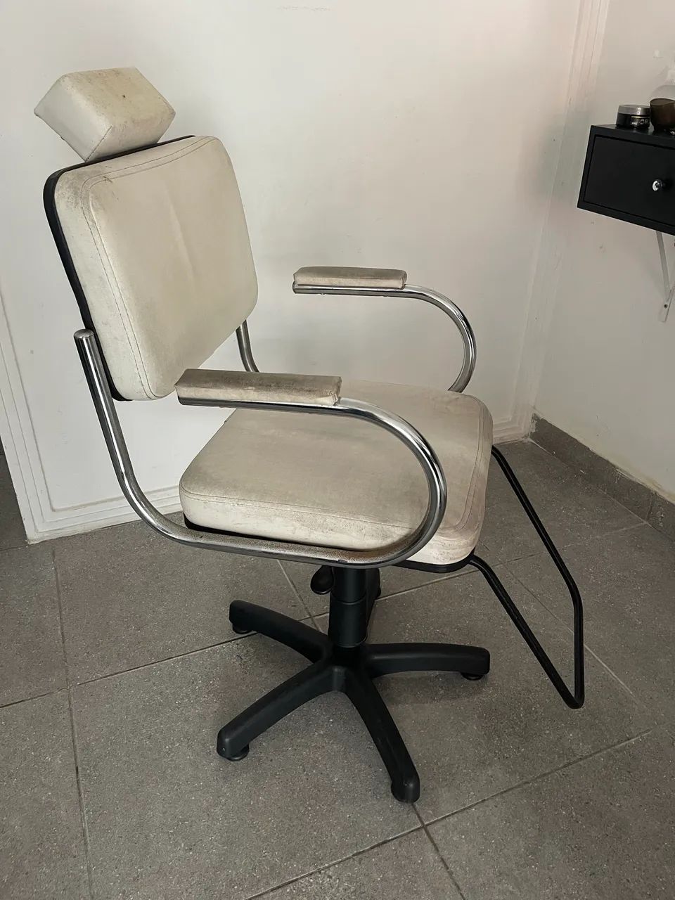 Vendo Cadeira de Barbeiro para iniciantes!