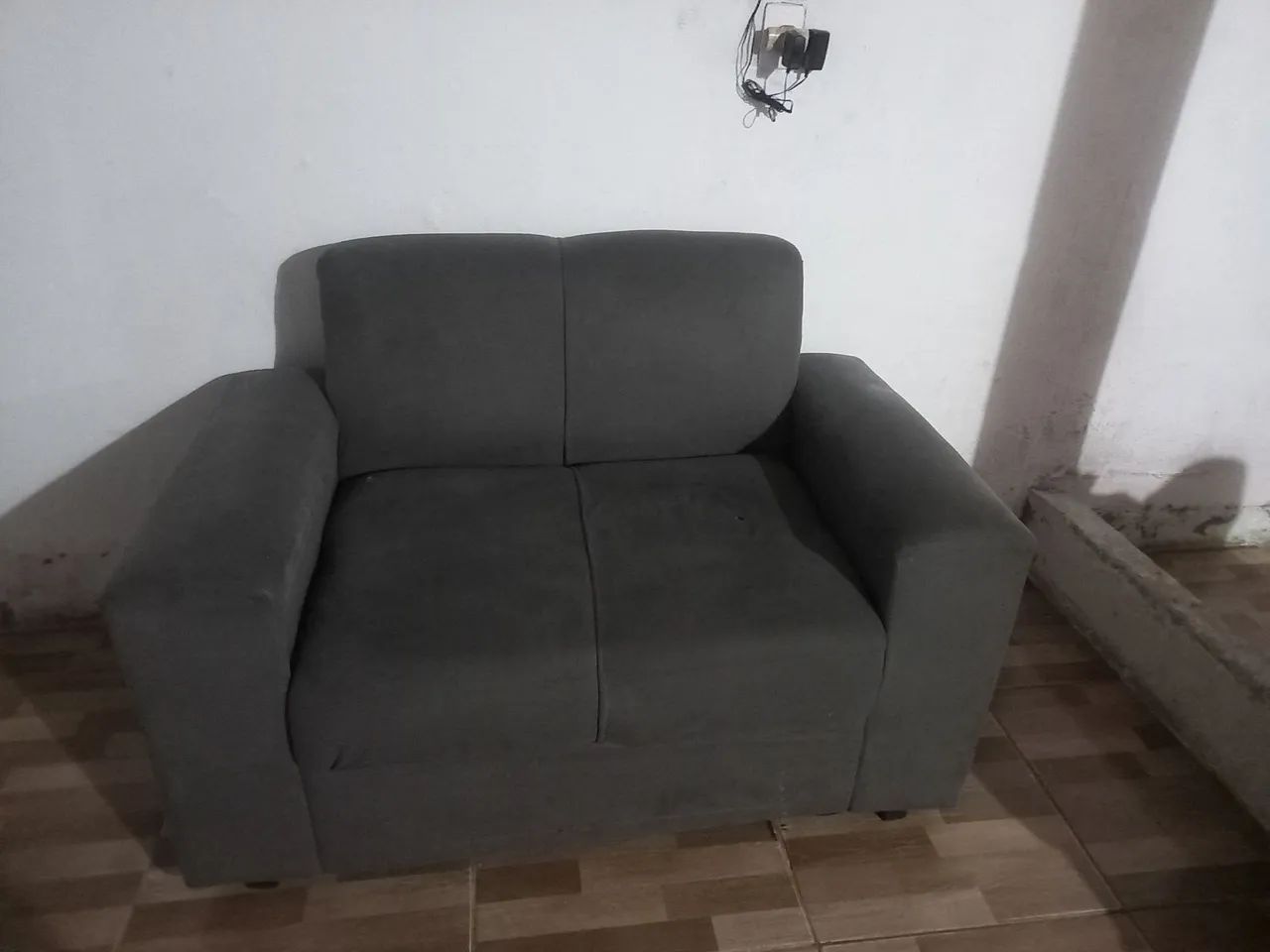 Sofá pequeno 2 lugares
