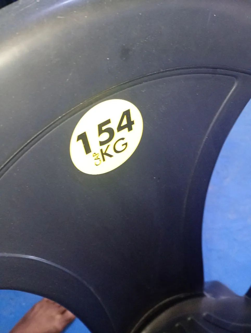 Vendo 3 jogos de mesa semi novos - Foto 4