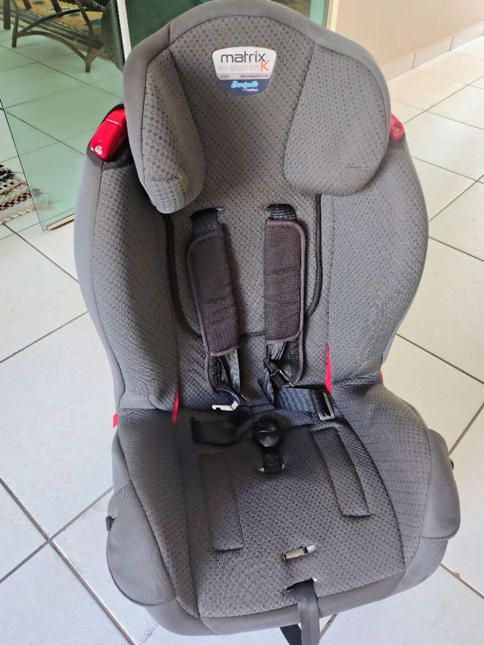 Cadeirinha para autos Matrix evolution K Burigotto 