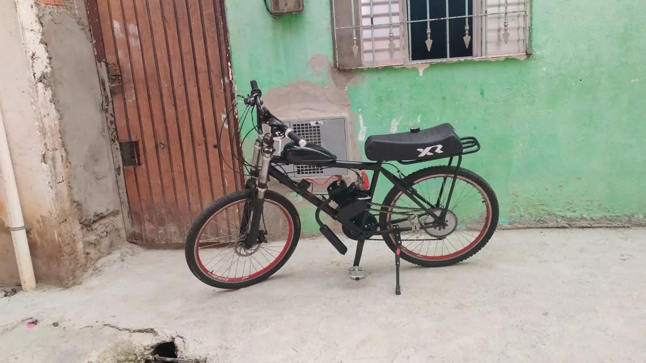 bicicleta motorizada semi-nova