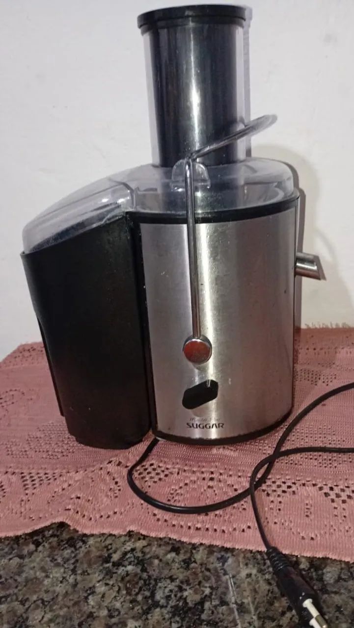 Espremedor elétrico de frutas
