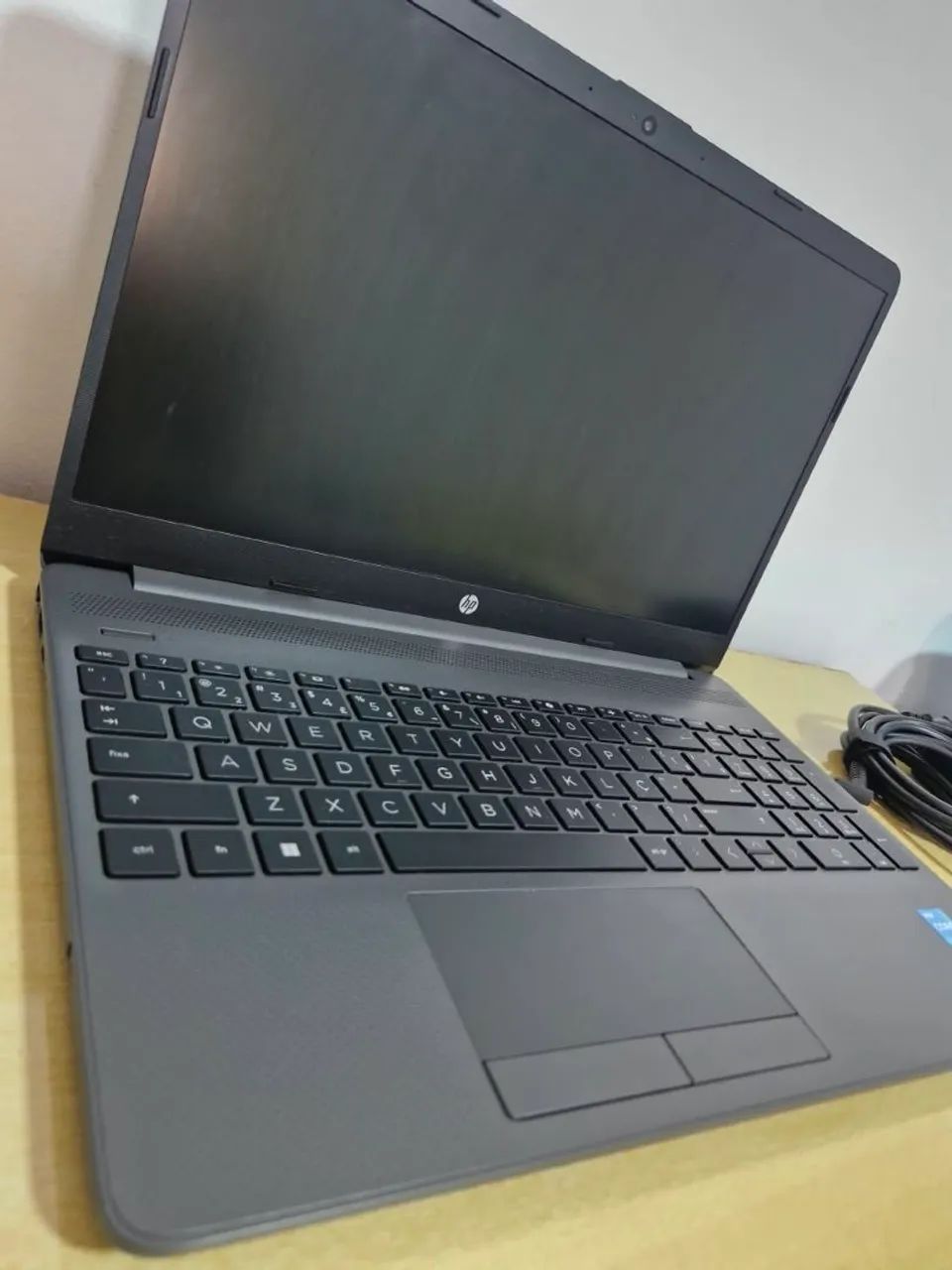 Notebook HP Core i3 - 8G Ram