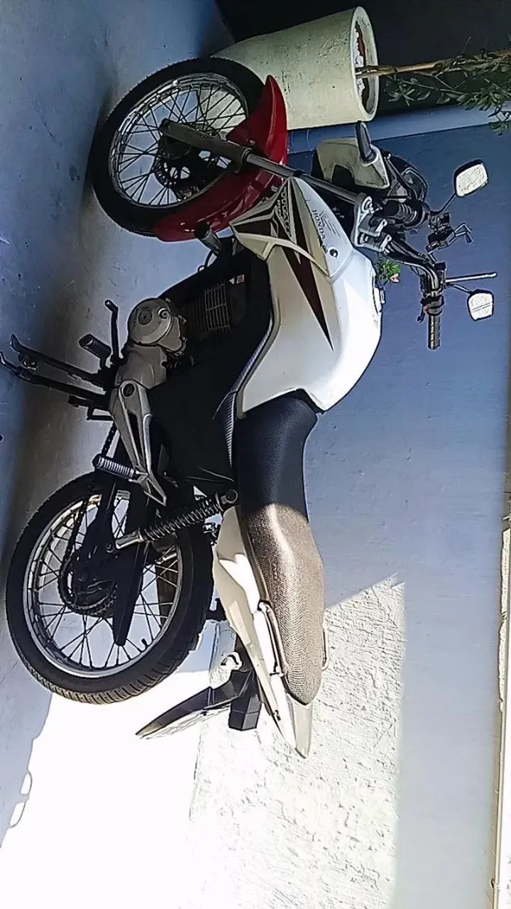 150 zerada, aceito troca 250 cilindrada - Foto 4