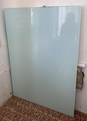 Lousa de vidro 150,00