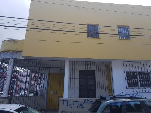Ampla casa, livre com Garagem no Tororó - Foto 2