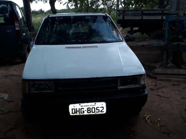 Vendo um carro só pega e anda - Foto 3