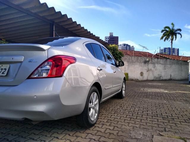 Nissan versa