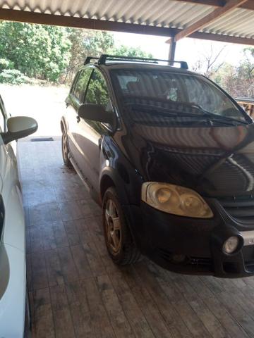 Vendo crossfox super bem conservado