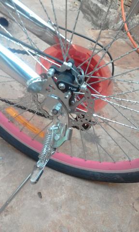 Bicicleta com freio adisco - Foto 2