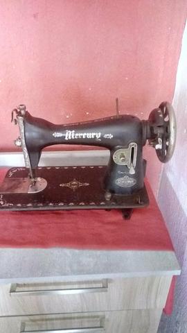 Máquina de costura Mercury