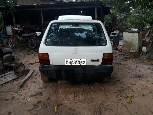 Vendo um carro só pega e anda