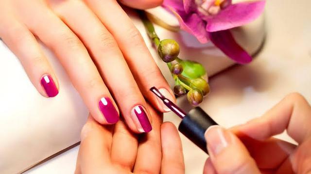 Procuro Manicure