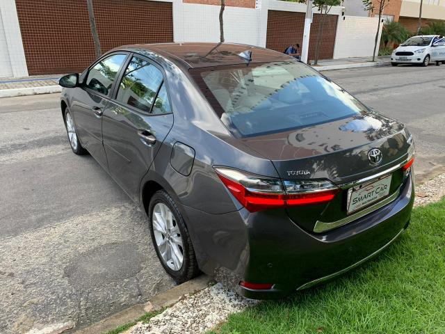 Toyota Corolla Xei cinza aut 2018 27.000km - Foto 2