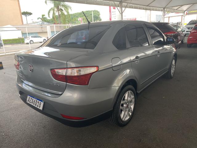 Grand Siena Essence 1.6 16V Flex Dualogic - Foto 14