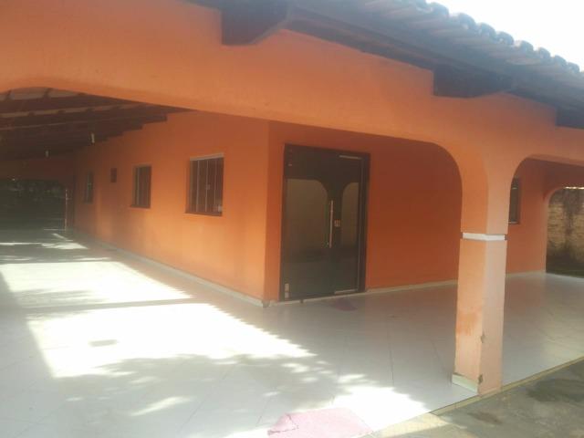 Vende-se ou troca por chácara