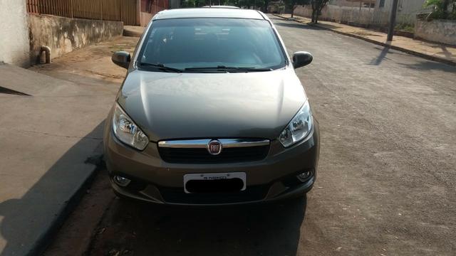 Grand siena 1.6 essence com piloto automatico - Foto 2