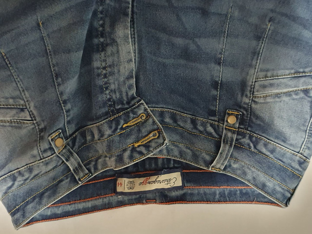 calça jeans estravaganzza