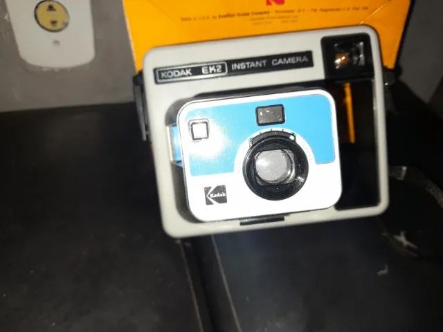 antiga maquina fotografica kodak ek2 instant câmera