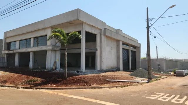 Salas comerciais para alugar no Novo Bandeirantes em Cambé