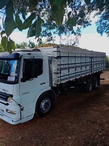 Caminhões a diesel 1994 - Mogi Mirim, São Paulo