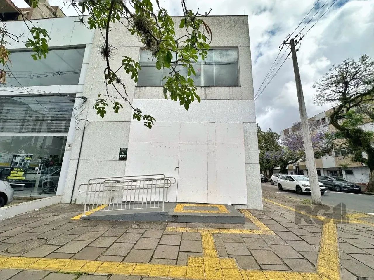 Ampla loja de esquina no Bairro Teresópolis, melhor ponto da região em rota centro/bairro. - Foto 3