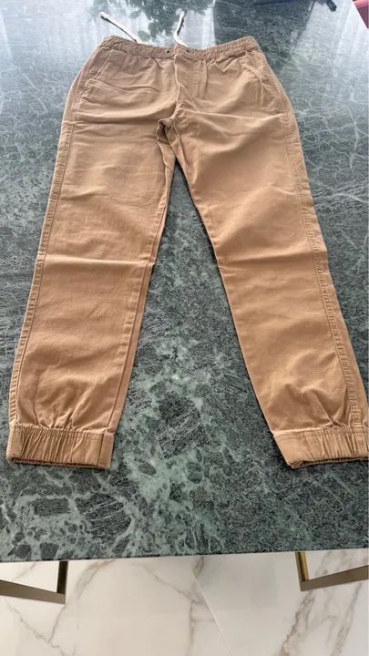Calça jogger bege