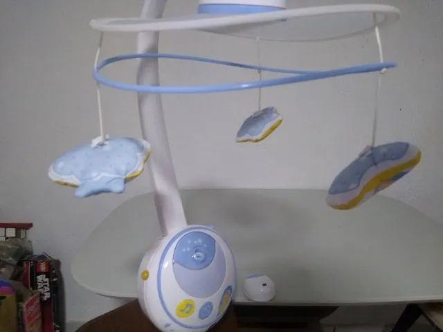 Móbili Magia da Chicco com controle remoto - Foto 2