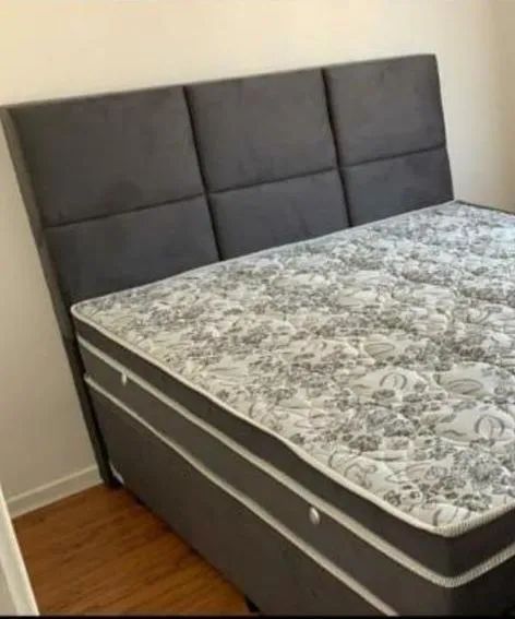 Cama Queen size e colchão molas Promoção 
