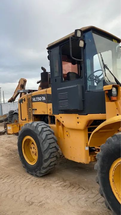 Pá Carregadeira Hyundai  - Foto 4