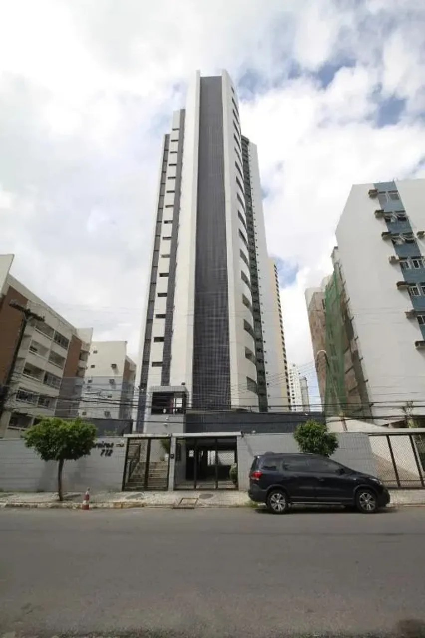 Apartamento para locação em Boa Viagem com 3 quartos e varanda