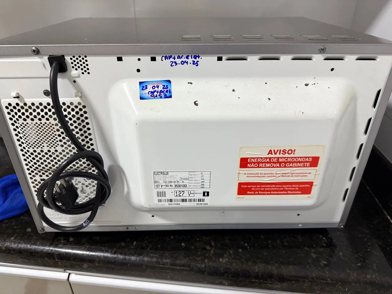 Microondas Electrolux 31 litros usado - Foto 4