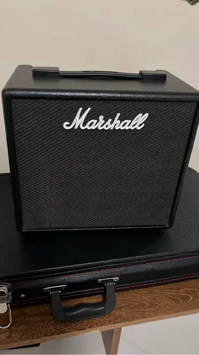 Amplificador Marshall Code 25