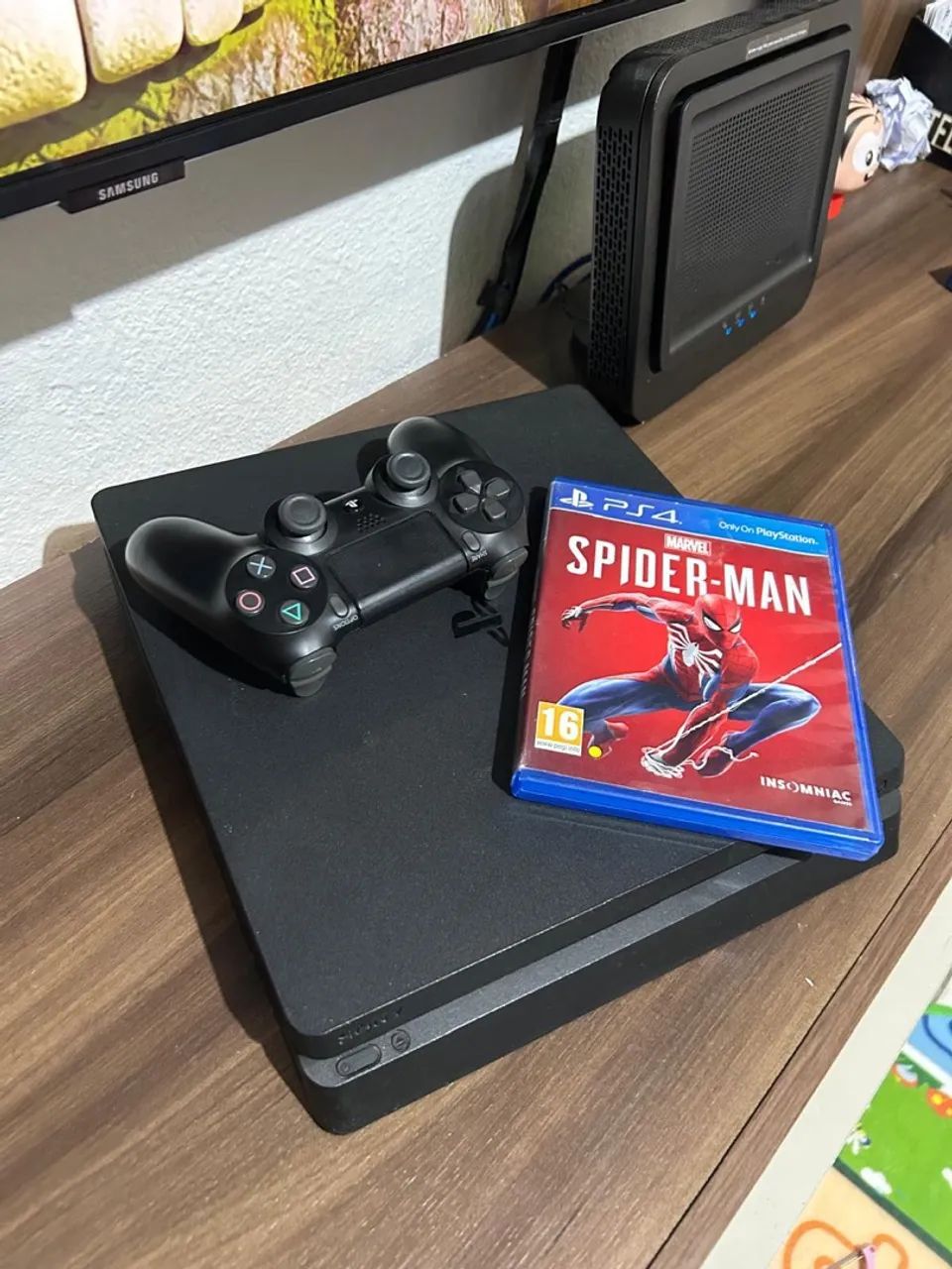 Playstation 4 Slim