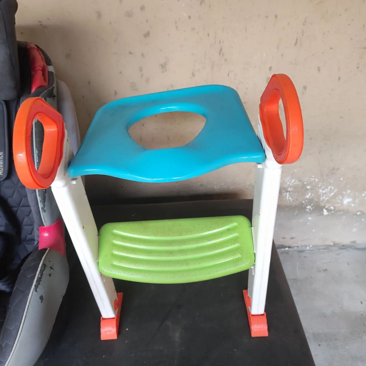 Assento infantil para vaso sanitário 