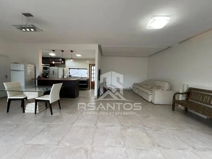 FREGUESIA - Maravilhosa casa espaçosa em condomínio com porteira fechada. - Foto 4