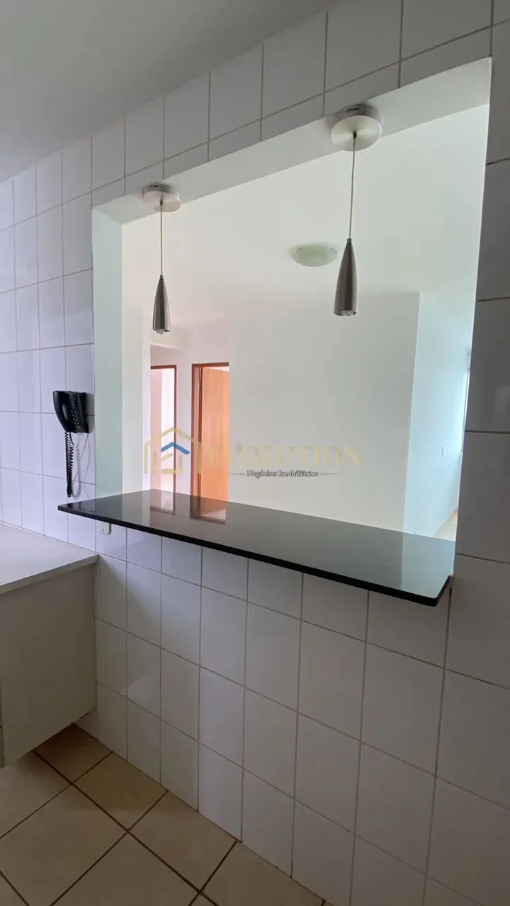 Aluga-se apartamento 3 Quartos sendo 1 Suíte