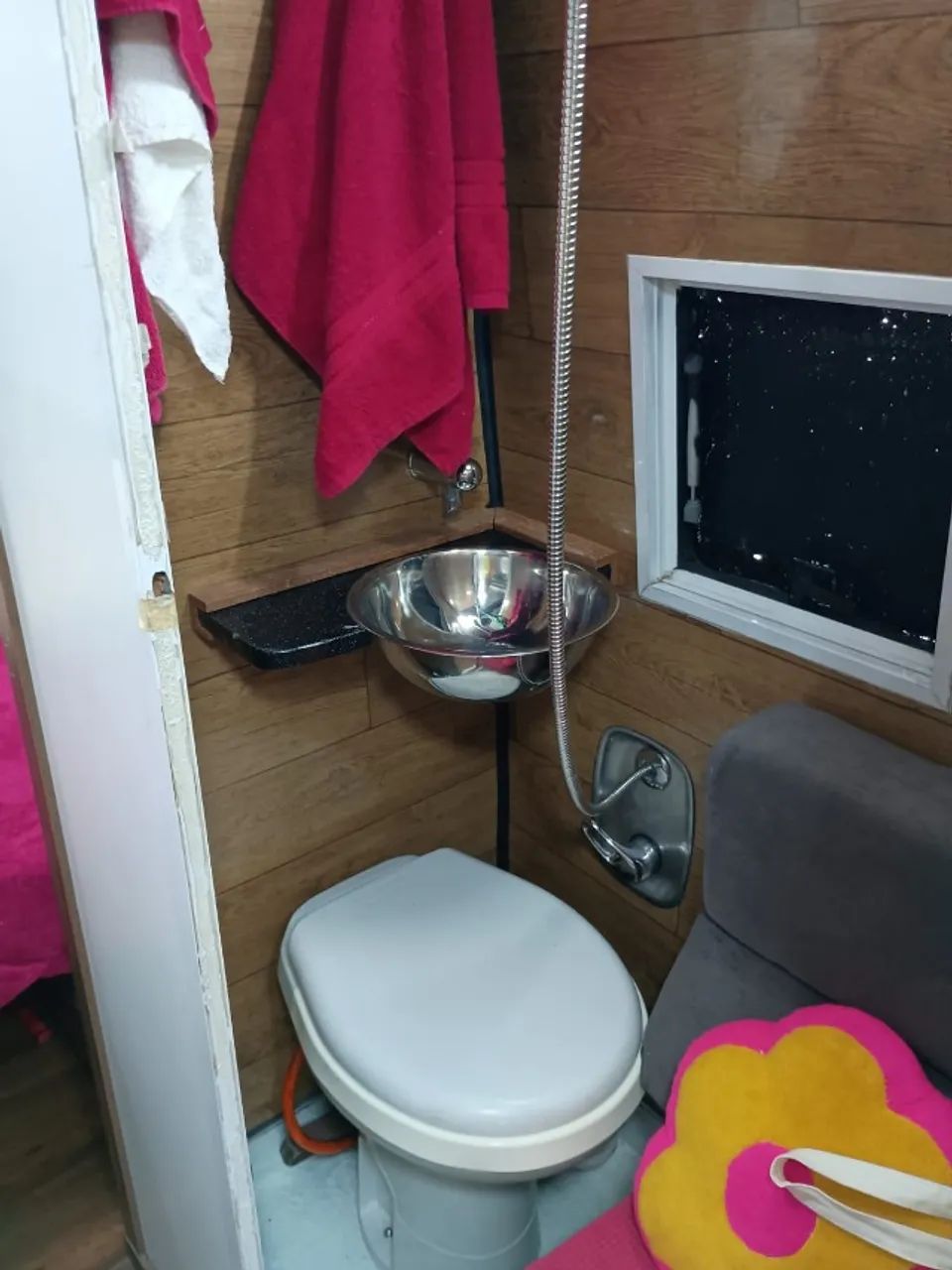 Motorhome  I/ Motor-casa caminhão Mercedez 310 - 1997 aceito trocas ótimo estado. - Foto 7