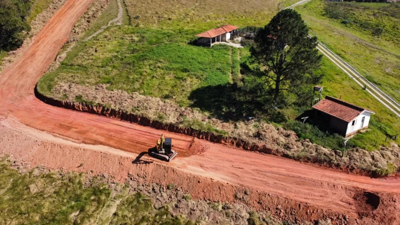 REFÚGIO PERFEITO! Casa de Campo com Lago, Trilhas e Segurança! - Foto 9