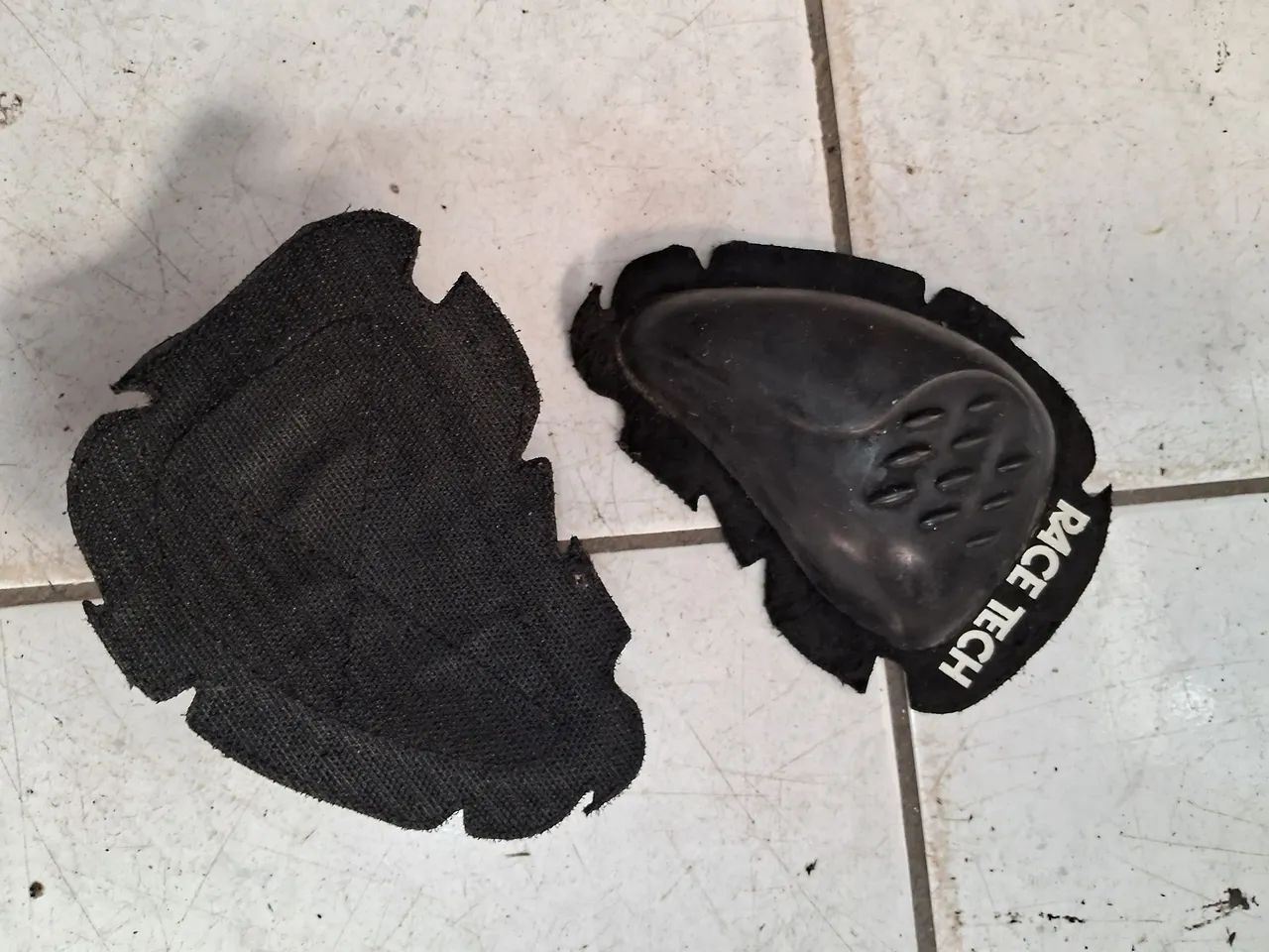 Joelheira,saboneteiras Race Tech - Equipamento de Proteção - Foto 5